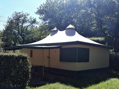 Cliquez pour découvrir toutes les photos de l'HÉBERGEMENT ! bungalow toilé - De Retourtour photo 2