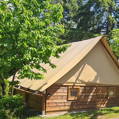 Cliquez pour découvrir toutes les photos de l'HÉBERGEMENT ! tente toile et bois - Douce Ardèche photo 4