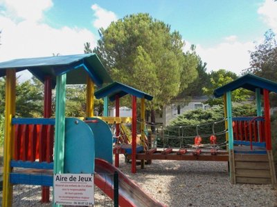 Cliquez pour découvrir toutes les photos de l'ÉTABLISSEMENT ! camping Les Roches photo 3