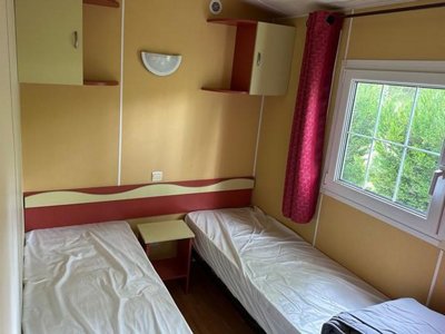 Cliquez pour découvrir toutes les photos de l'HÉBERGEMENT ! mobil-home - Le Pontillou photo 2