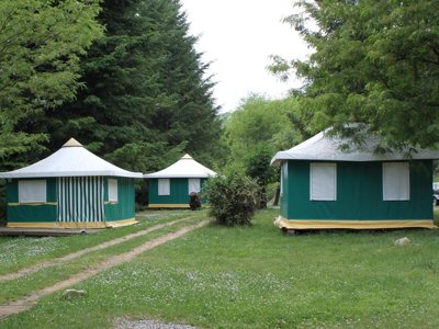 Cliquez pour découvrir toutes les photos de l'HÉBERGEMENT ! bungalow toilé - Les Berges Du Doux photo 7