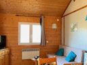 Cliquez pour découvrir toutes les photos de l'HÉBERGEMENT ! chalet - camping Paradis - Village De Vacances La Gineste photo 2