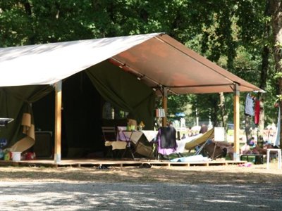 Cliquez pour découvrir toutes les photos de l'HÉBERGEMENT ! tente - Flower Le Lac Du Marandan photo 2