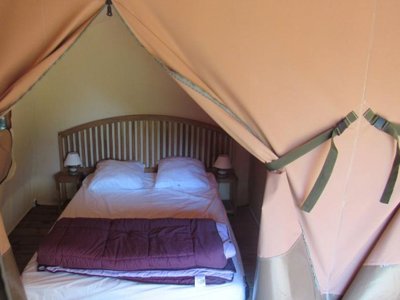 Cliquez pour découvrir toutes les photos de l'HÉBERGEMENT ! bungalow toilé - L'Orée Du Bois photo 4
