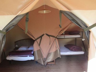 Cliquez pour découvrir toutes les photos de l'HÉBERGEMENT ! bungalow toilé - L'Orée Du Bois photo 5