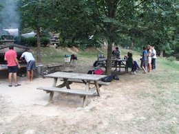 Camping Pas Cher vous présente avec son site Officiel campingpascher.fr, le Camping Ushuaia Villages L’Oasis classé 5 étoiles, situé sur la commune de Eclassan dans le département Ardèche (Rhône Alpes) en France. Le camping Ushuaia Villages L’Oasis, vous présente un hébergement de type hébergement insolite de 25 m² pour 1 personne. Le camping Ushuaia Villages L’Oasis vous proposeun séjour PAS CHER avec une REMISEdu sam. 27 juin au sam. 04 juillet 2026, en promotion à -34% pour 7 nuits à 180,50 € au lieu de 275,0 € soit une Économie de 94,50 €. Cette location propose 85 dates différentes pour réserver votre séjour. Découvrez également les 13 autres gammes d'hébergements du camping. Les Avis clients pour le Camping Ushuaia Villages L’Oasis sont excellents avec une note moyenne de 8 sur 10. Rivière, Piscine chauffée, Piscine extérieure, Animations familiales, Club enfants, Aire de jeux enfants, Baby-foot, Court de tennis, Parcours sportif, Ping-pong, Pétanque, Randonnée, Terrain de volley-ball, Terrain multisports, Trampoline, Boulangerie, Dépôt de pain, Pizzeria, Snack/Bar, Épicerie,... En savoir plus : cliquez-ICI.