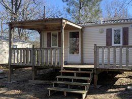 Camping Pas Cher vous présente avec son site Officiel campingpascher.fr, le Camping La Motte classé 3 étoiles, situé sur la commune de Le Fouilloux dans le département Charente-maritime (Poitou Charentes) en France. Le camping La Motte, vous présente un hébergement de type mobil-home pour 2 personnes. Le camping La Motte vous propose du sam. 13 décembre au sam. 20 décembre 2025 avec un DÉPART DEMAIN pour 7 nuits à 210€. Cette location propose 287 dates différentes pour réserver votre séjour. Découvrez également les 5 autres gammes d'hébergements du camping. Les Avis clients pour le Camping La Motte sont excellents avec une note moyenne de 8 sur 10. Animation enfants, Animations familiales, Aire de jeux enfants, Canoë-kayak, Centre équestre, Cyclisme, Pétanque, Randonnée, Bureau de tabac, Food truck, Pizzeria, Restaurant, Station-service, Supermarché,... En savoir plus : cliquez-ICI.