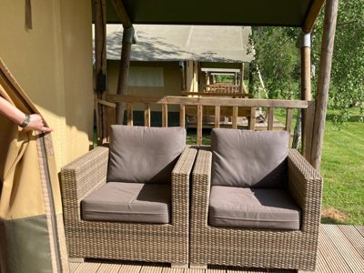 Cliquez pour découvrir toutes les photos de l'HÉBERGEMENT ! tente en toile et bois - Sites Et Paysages - Le Vaubarlet photo 3