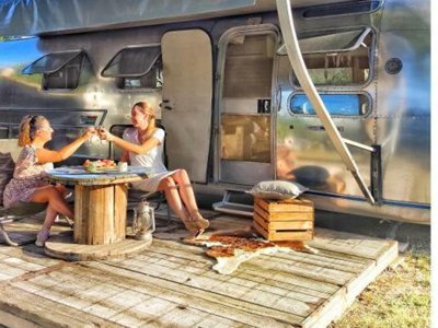 Cliquez pour découvrir toutes les photos de l'HÉBERGEMENT ! caravane - Le Château photo 9