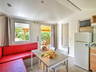 Cliquez pour découvrir toutes les photos de l'HÉBERGEMENT ! mobil-home - Le Château photo 3