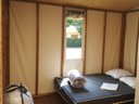 Cliquez pour découvrir toutes les photos de l'HÉBERGEMENT ! bungalow toilé - camping Le Château photo 5