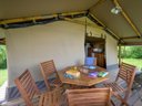 Cliquez pour découvrir toutes les photos de l'HÉBERGEMENT ! tente en toile et bois - camping Le Château photo 3