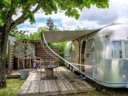 Cliquez pour découvrir toutes les photos de l'HÉBERGEMENT ! caravane - camping Le Château photo 2