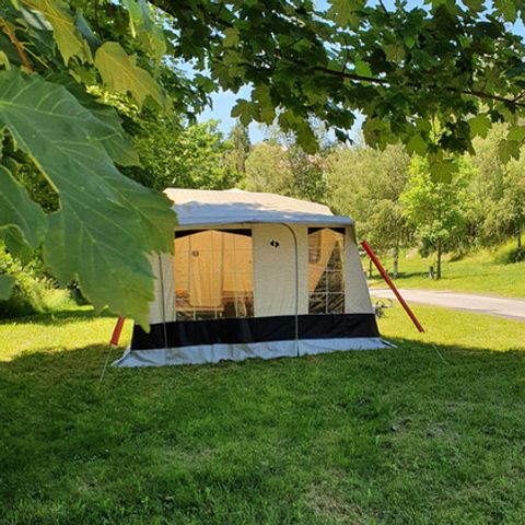 Cliquez pour découvrir toutes les photos de l'HÉBERGEMENT ! caravane - La Fressange photo 2