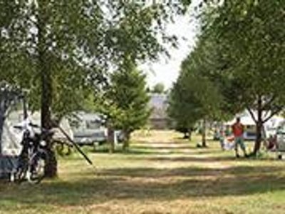Cliquez pour découvrir toutes les photos de l'ÉTABLISSEMENT ! camping Domaine De Lallé photo 25