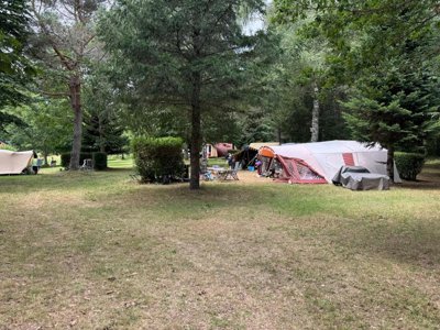 Cliquez pour découvrir toutes les photos de l'ÉTABLISSEMENT ! camping Domaine De Lallé photo 26