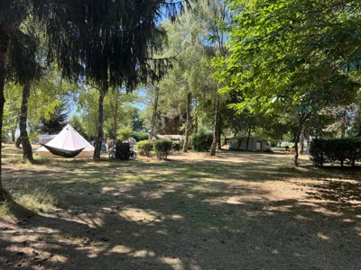 Cliquez pour découvrir toutes les photos de l'ÉTABLISSEMENT ! camping Domaine De Lallé photo 28
