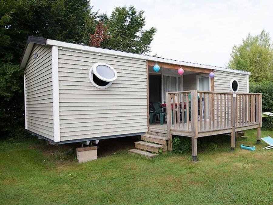 Camping Pas Cher vous présente avec son site Officiel campingpascher.fr, le Camping Brantôme Peyrelevade classé 4 étoiles, situé sur la commune de Brantome dans le département Dordogne (Aquitaine) en France. Le camping Brantôme Peyrelevade, vous présente un hébergement de type mobil-home de 20 m². Le camping Brantôme Peyrelevade vous propose du sam. 06 juin au sam. 13 juin 2026 avec un DÉPART DEMAIN pour 7 nuits à 280€. Cette location propose 51 dates différentes pour réserver votre séjour. Découvrez également les 23 autres gammes d'hébergements du camping. Les Avis clients pour le Camping Brantôme Peyrelevade sont excellents avec une note moyenne de 8 sur 10. Rivière, Piscine chauffée, Piscine extérieure, Animations familiales, Club enfants, Aire de jeux enfants, Ping-pong, Dépôt de pain, Snack/Bar,... En savoir plus : cliquez-ICI.
