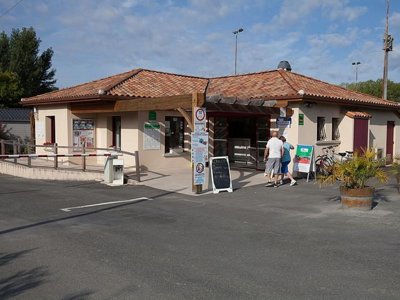 Cliquez pour découvrir toutes les photos de l'ÉTABLISSEMENT ! camping Brantôme Peyrelevade photo 30