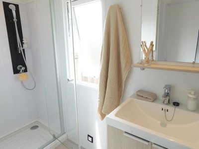 Cliquez pour découvrir toutes les photos de l'HÉBERGEMENT ! mobil-home - Soleil D'or photo 8