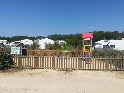 Cliquez pour découvrir toutes les photos de l'HÉBERGEMENT ! mobil-home - Soleil D'or photo 5