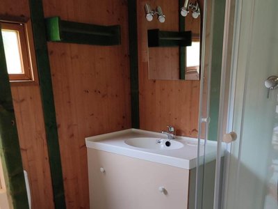 Cliquez pour découvrir toutes les photos de l'HÉBERGEMENT ! chalet - La Vallée photo 7