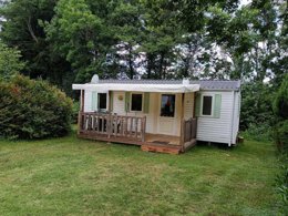 Camping Pas Cher vous présente avec son site Officiel campingpascher.fr, le Camping La Vallée classé 2 étoiles, situé sur la commune de La Tour D'auvergne dans le département Puy-de-dôme (Auvergne) en France. Le camping La Vallée, vous présente un hébergement de type mobil-home pour 6 personnes et télévision. Le camping La Vallée vous propose du dimanche 10 mai au dimanche 17 mai 2026 pour 7 nuits à 540.5€. Cette location propose 75 dates différentes pour réserver votre séjour. Découvrez également les 23 autres gammes d'hébergements du camping. Les Avis clients pour le Camping La Vallée sont excellents avec une note moyenne de 8 sur 10. Animations familiales, Aire de jeux enfants, Baby-foot, Boulangerie, Bureau de tabac, Dépôt de pain, Snack/Bar, Épicerie,... En savoir plus : cliquez-ICI.