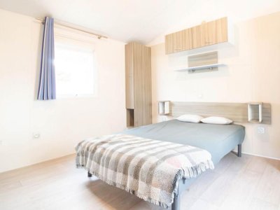Cliquez pour découvrir toutes les photos de l'HÉBERGEMENT ! mobil-home - Le Dauphin photo 3