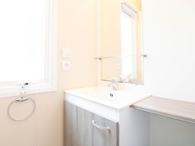 Cliquez pour découvrir toutes les photos de l'HÉBERGEMENT ! mobil-home - Le Dauphin photo 4
