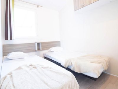 Cliquez pour découvrir toutes les photos de l'HÉBERGEMENT ! mobil-home - Le Dauphin photo 6