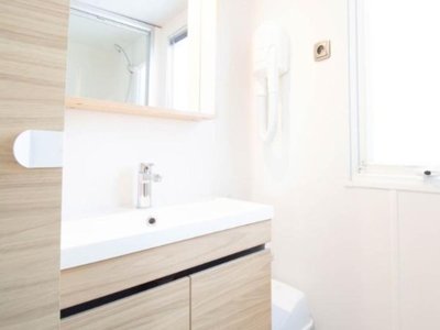 Cliquez pour découvrir toutes les photos de l'HÉBERGEMENT ! mobil-home - Le Dauphin photo 5