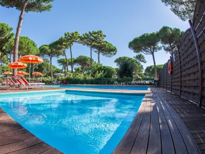 Cliquez pour découvrir toutes les photos de l'ÉTABLISSEMENT ! camping Rivaverde Easy Village photo 3