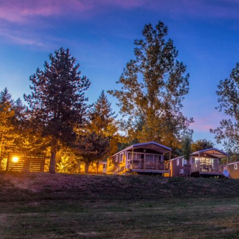 Cliquez pour découvrir toutes les photos de l'HÉBERGEMENT ! mobilhome - Paradis - Val De Coise photo 5