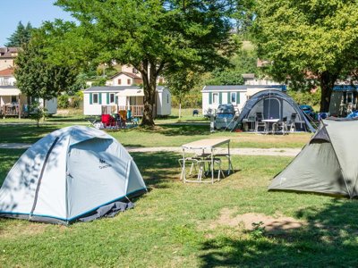camping Les Bords Du Guiers photo 16