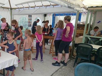 camping Les Bords Du Guiers photo 30