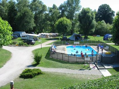 camping Les Bords Du Guiers photo 5