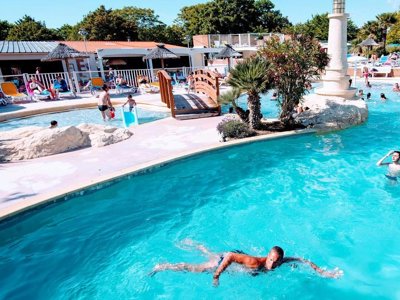 Cliquez pour découvrir toutes les photos de l'ÉTABLISSEMENT ! camping Le Royan photo 5