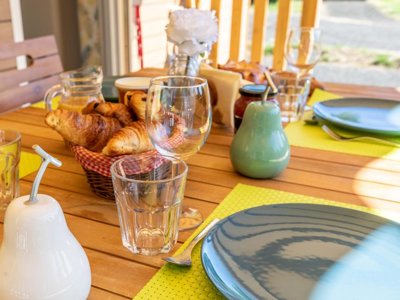 Cliquez pour découvrir toutes les photos de l'HÉBERGEMENT ! mobil-home - De La Haute Sioule photo 4