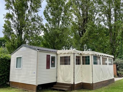 Cliquez pour découvrir toutes les photos de l'HÉBERGEMENT ! mobil-home - Au Joyeux Faune photo 3