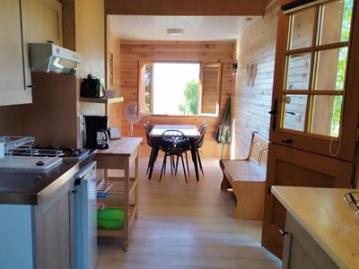 Cliquez pour découvrir toutes les photos de l'HÉBERGEMENT ! chalet - Montbartoux photo 4