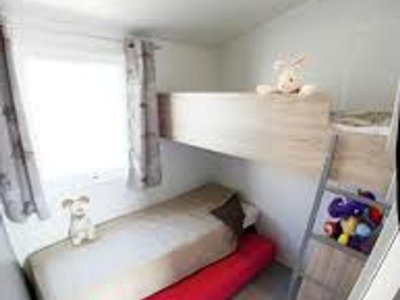 Cliquez pour découvrir toutes les photos de l'HÉBERGEMENT ! mobil-home - Au Pigeonnier photo 5