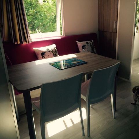 Cliquez pour découvrir toutes les photos de l'HÉBERGEMENT ! mobilhome - Le Sous Bois photo 3
