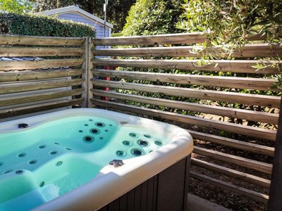 Cliquez pour découvrir toutes les photos de l'HÉBERGEMENT ! mobil-home - Le Sous Bois photo 9