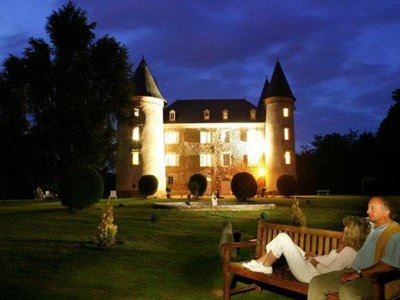 Cliquez pour découvrir toutes les photos de l'ÉTABLISSEMENT ! camping Du Chateau De Leychoisier photo 14