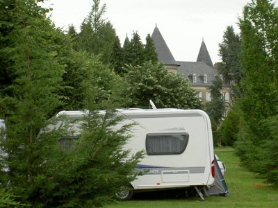 Cliquez pour découvrir toutes les photos de l'ÉTABLISSEMENT ! camping Du Chateau De Leychoisier photo 20