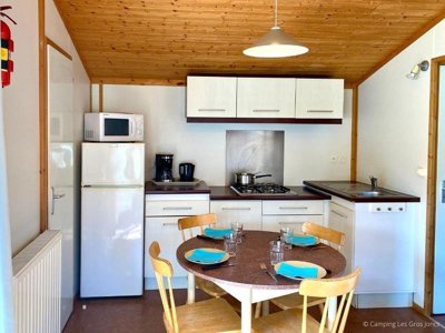 Cliquez pour découvrir toutes les photos de l'HÉBERGEMENT ! chalet - Les Gros Joncs photo 2