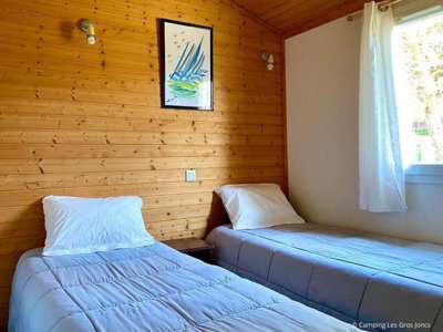Cliquez pour découvrir toutes les photos de l'HÉBERGEMENT ! mobil-home - Les Gros Joncs photo 4