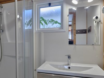 Cliquez pour découvrir toutes les photos de l'HÉBERGEMENT ! mobil-home - Les Gros Joncs photo 7