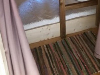 Cliquez pour découvrir toutes les photos de l'HÉBERGEMENT ! tente en toile et bois - Le Nid Du Parc photo 2