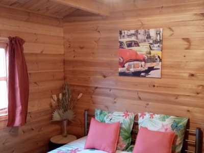 Cliquez pour découvrir toutes les photos de l'HÉBERGEMENT ! chalet - La Perle photo 15